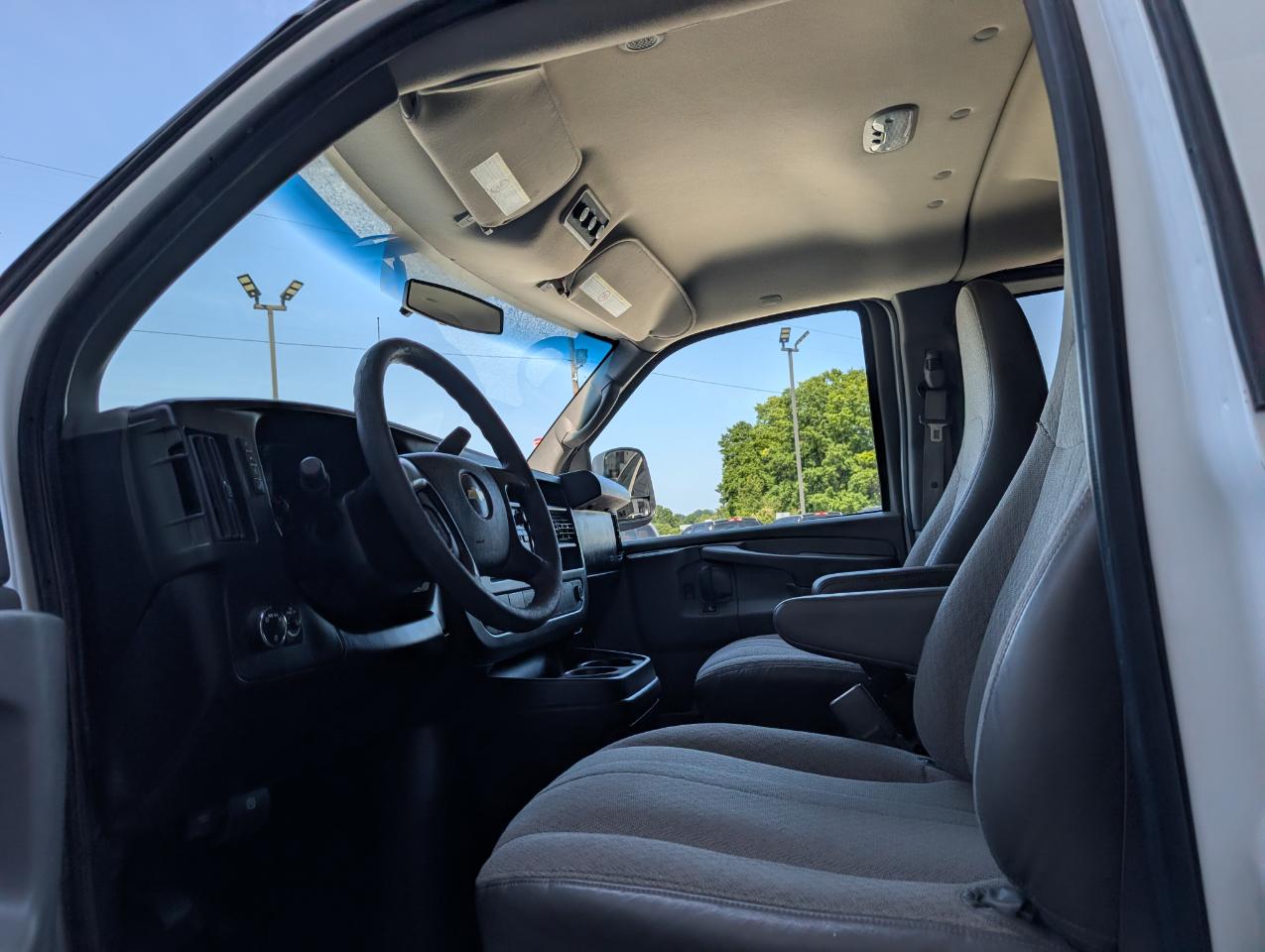 Chevrolet Express Passenger  2013