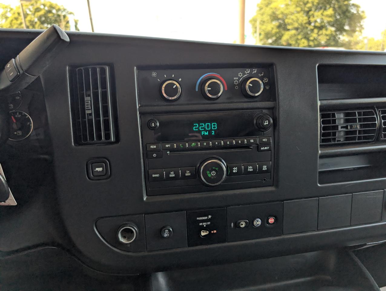 Chevrolet Express Passenger  2013