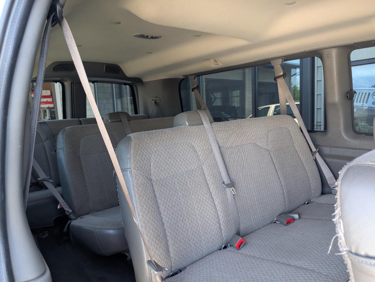 Chevrolet Express Passenger  2013