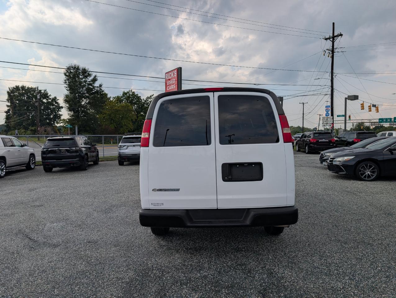 Chevrolet Express Passenger  2017