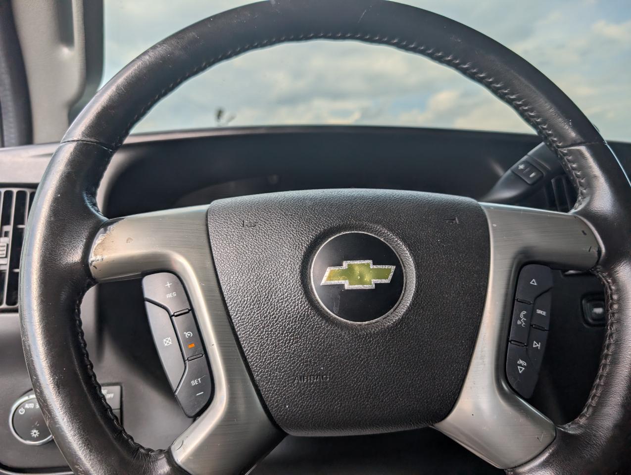 Chevrolet Express Passenger  2017