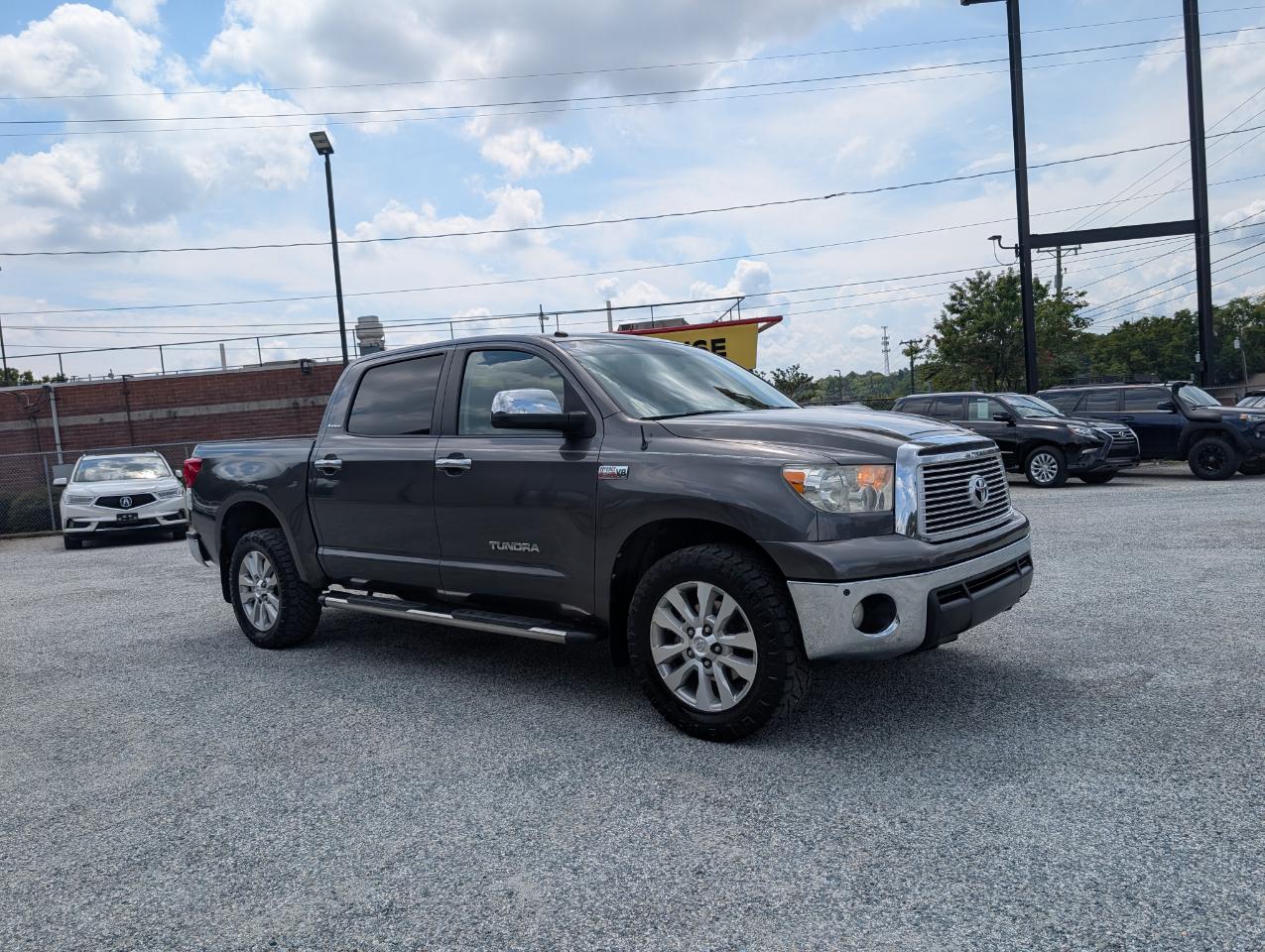 Toyota Tundra Limited CrewMax 4WD 2013