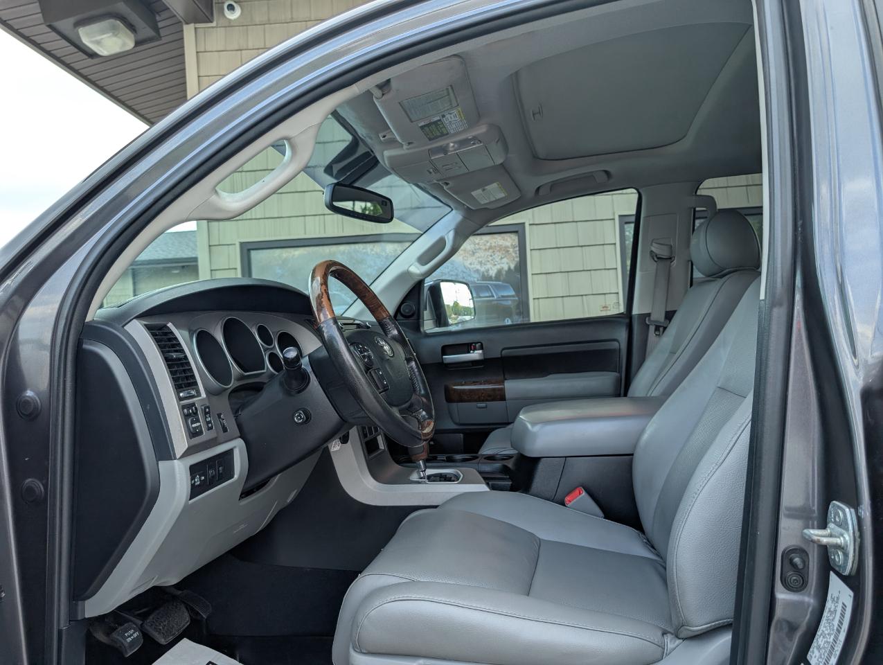 Toyota Tundra Limited CrewMax 4WD 2013