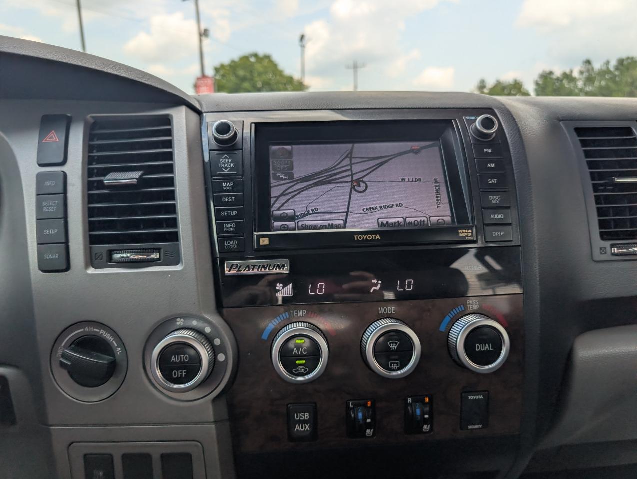 Toyota Tundra Limited CrewMax 4WD 2013