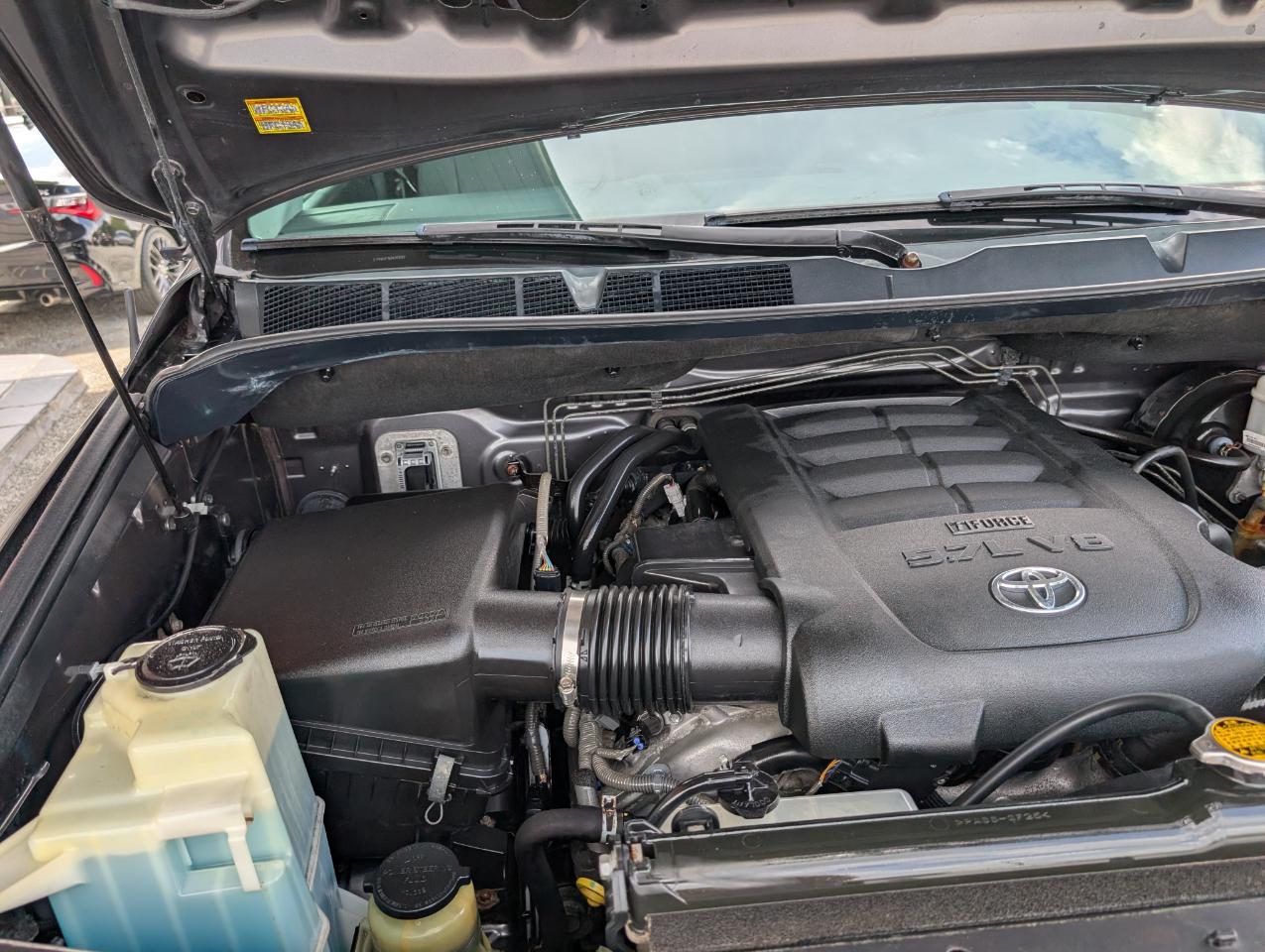 Toyota Tundra Limited CrewMax 4WD 2013
