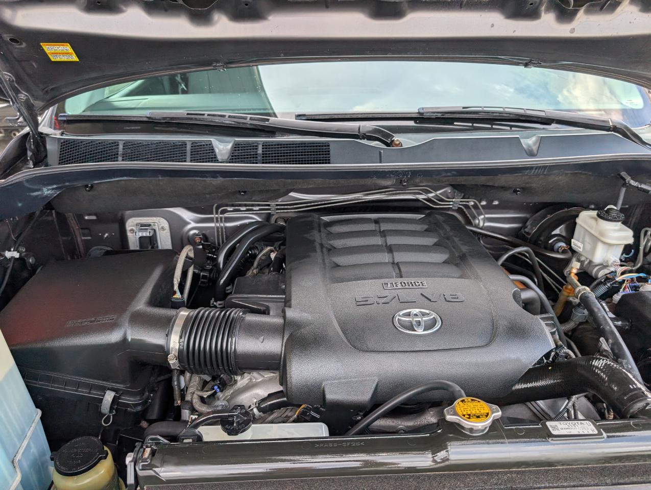 Toyota Tundra Limited CrewMax 4WD 2013
