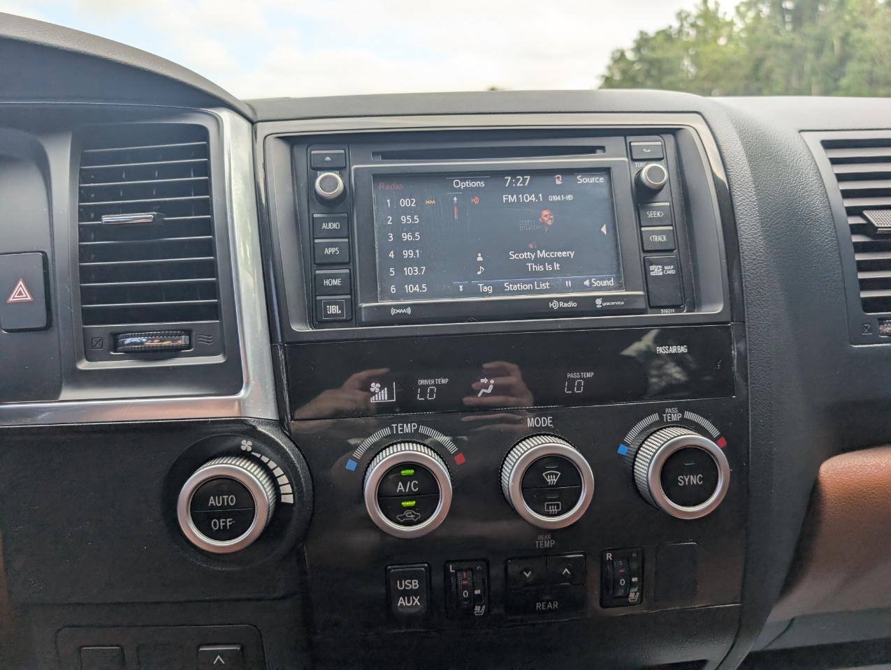 Toyota Sequoia  2018