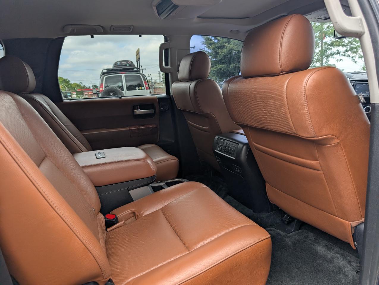 Toyota Sequoia  2018