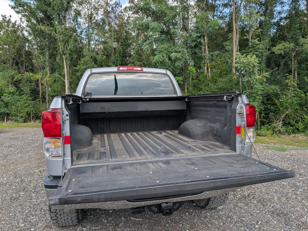 Toyota Tundra Limited CrewMax 4WD 2011