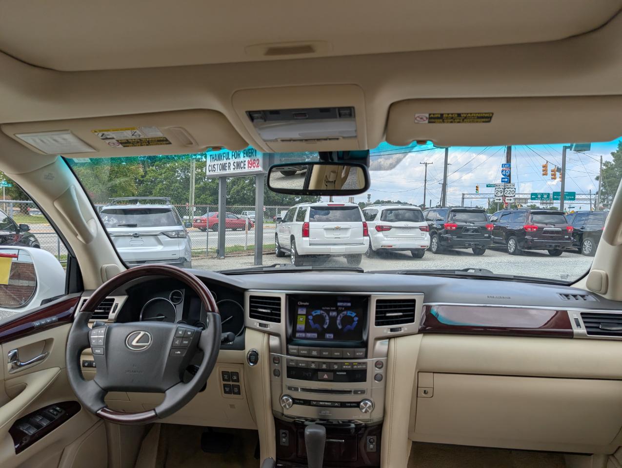 Lexus LX 570  2014