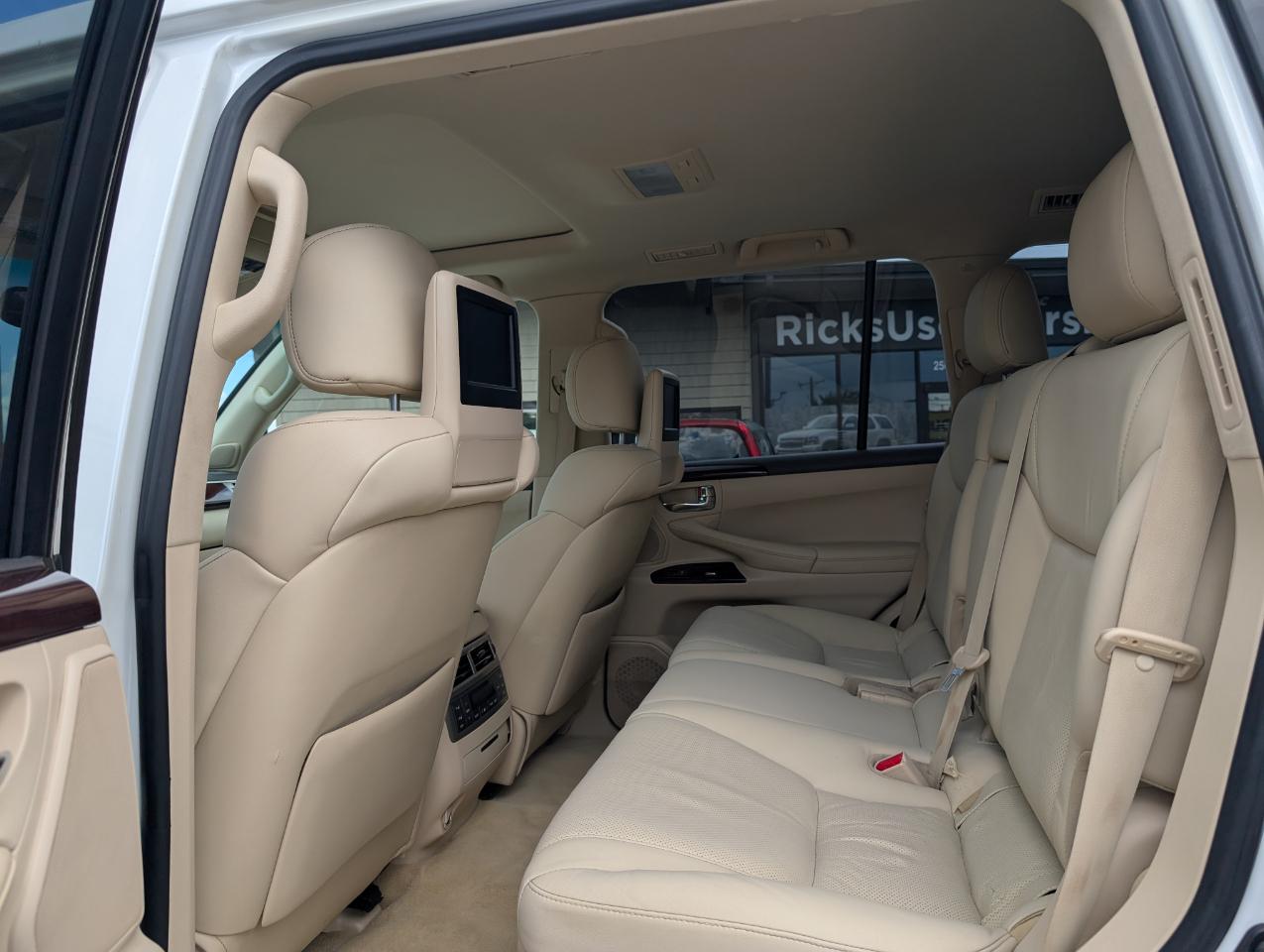 Lexus LX 570  2014