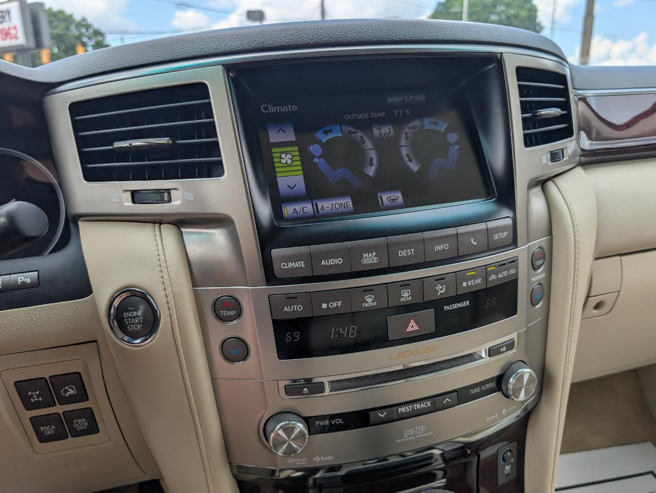 Lexus LX 570  2014