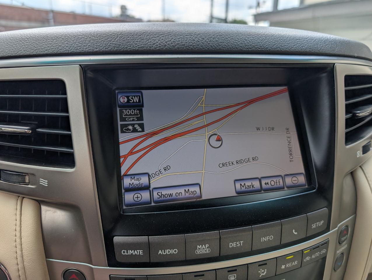Lexus LX 570  2014