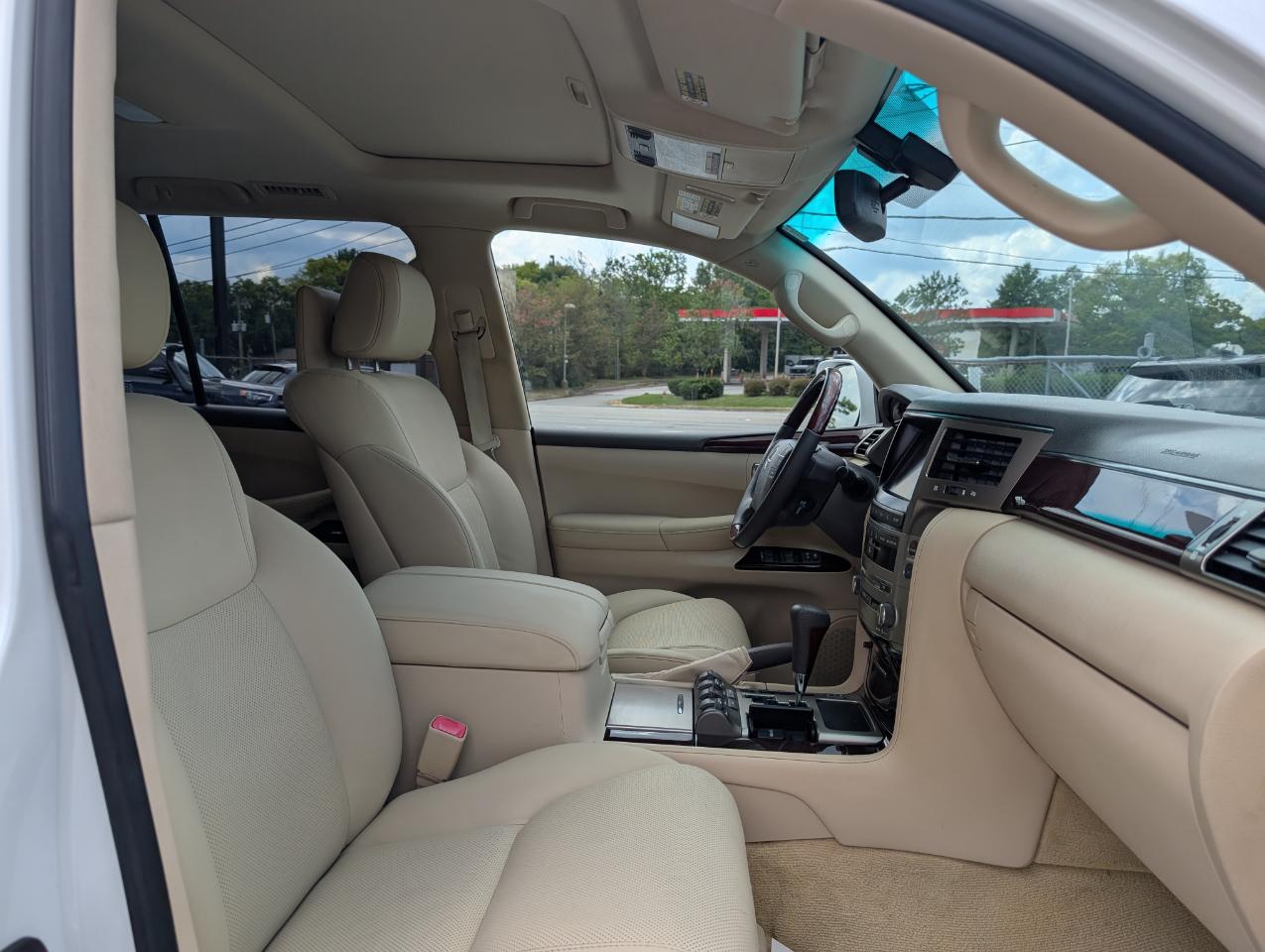 Lexus LX 570  2014