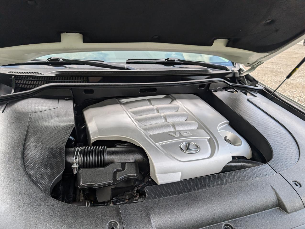 Lexus LX 570  2014