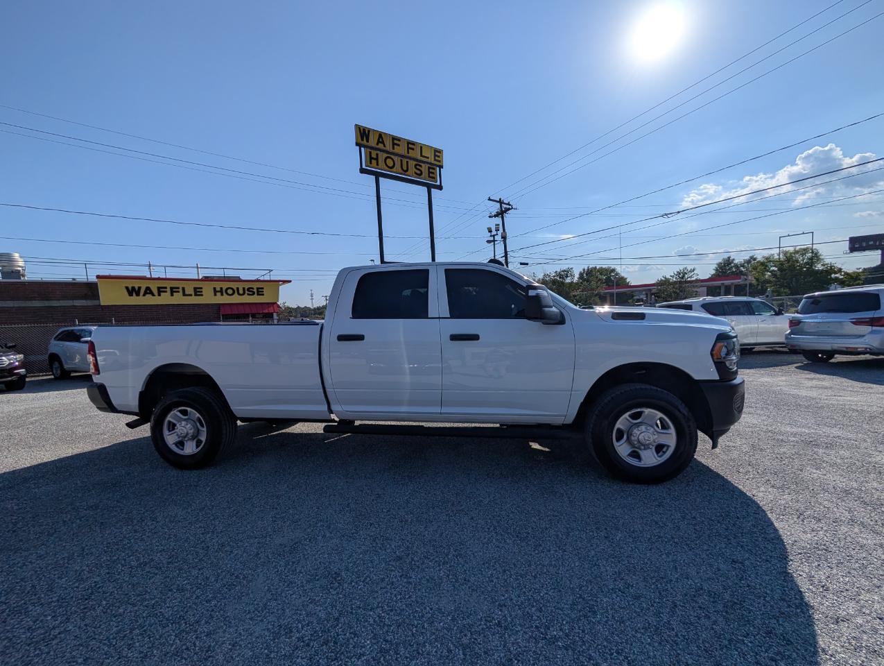 RAM 2500 Tradesman Crew Cab LWB 4WD 2024