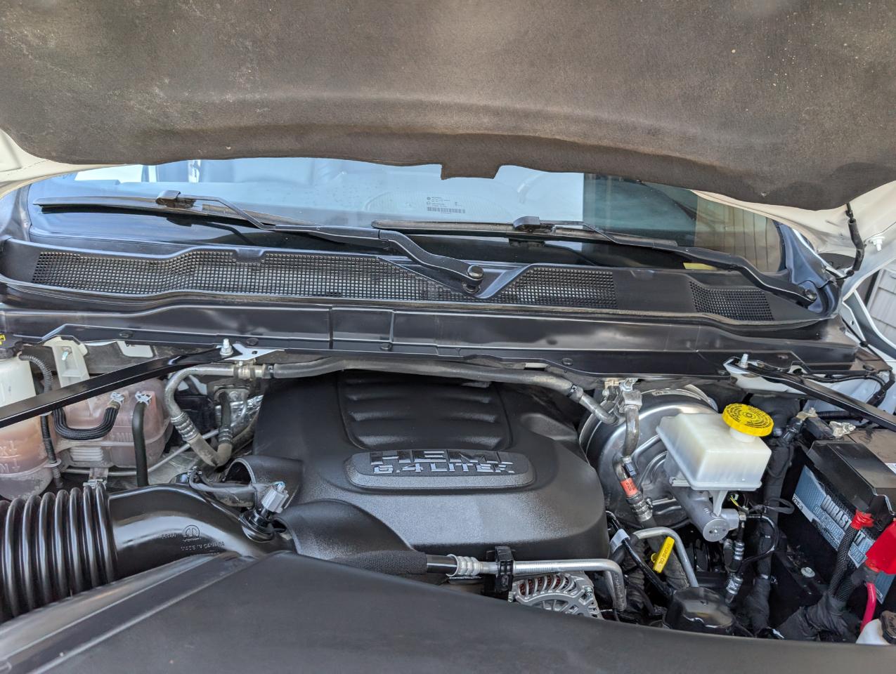 RAM 2500 Tradesman Crew Cab LWB 4WD 2024