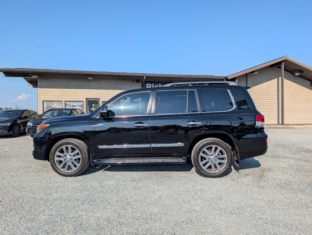 Lexus LX 570  2013