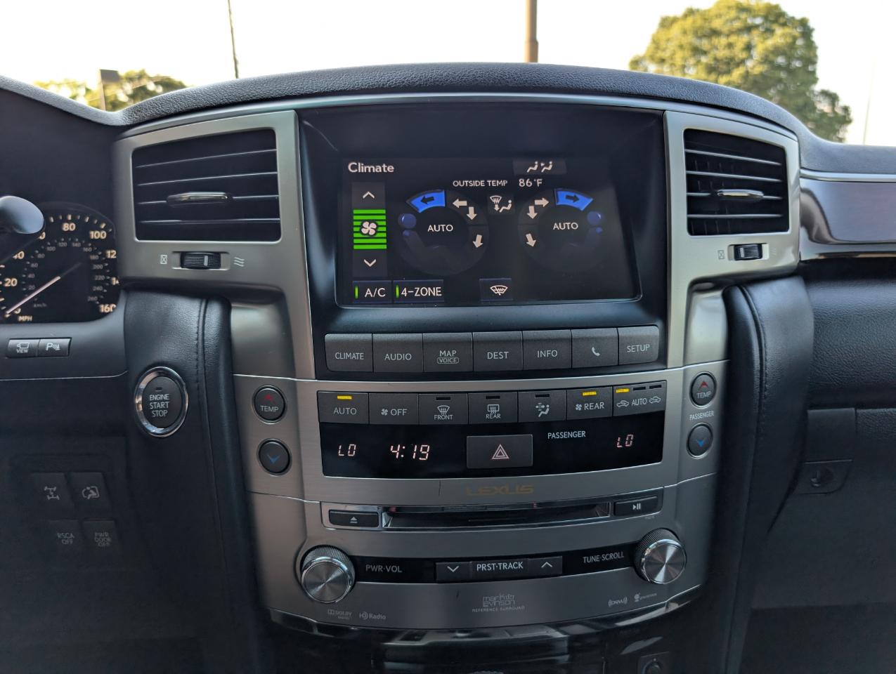 Lexus LX 570  2013