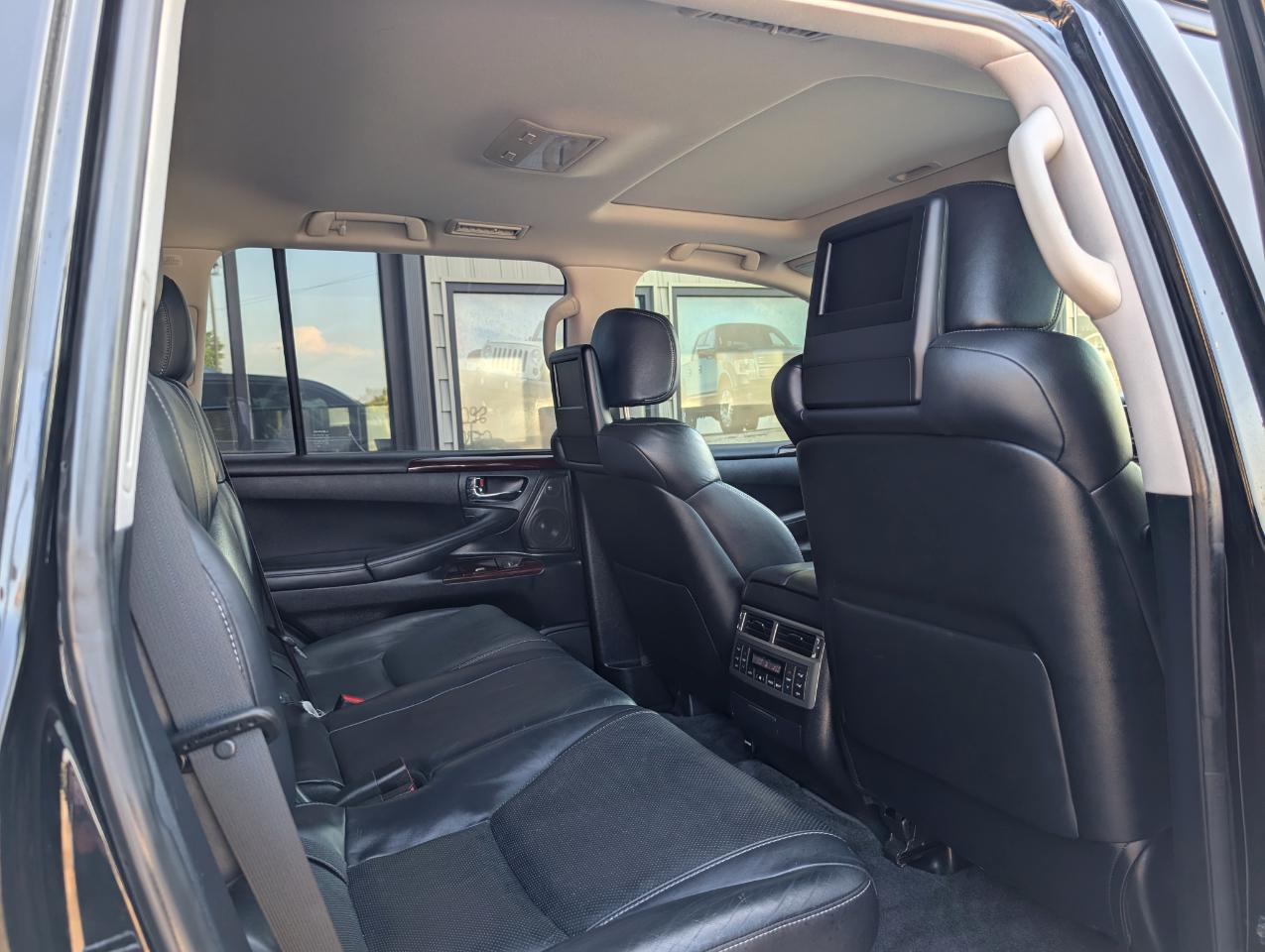 Lexus LX 570  2013