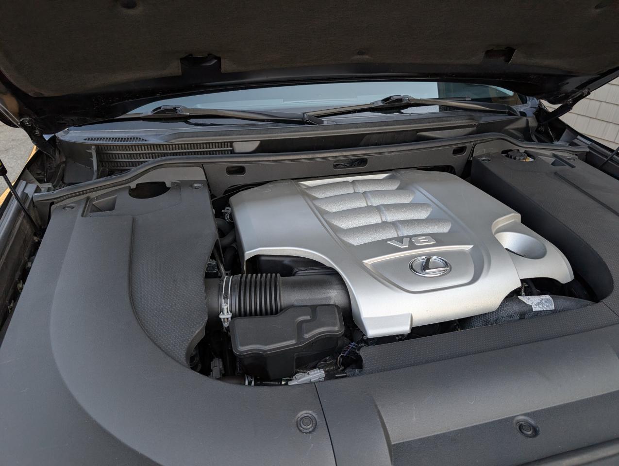Lexus LX 570  2013