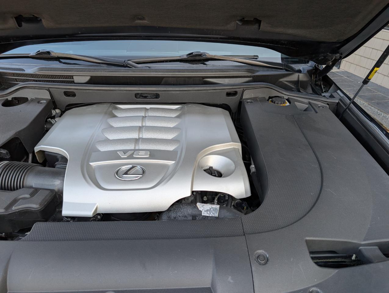 Lexus LX 570  2013
