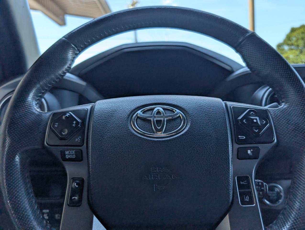 Toyota Tacoma  2018