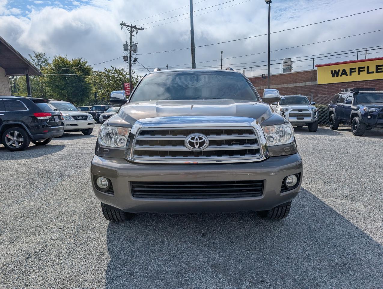 Toyota Sequoia Limited 4WD 2013