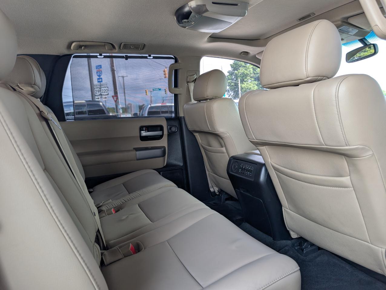 Toyota Sequoia Limited 4WD 2013