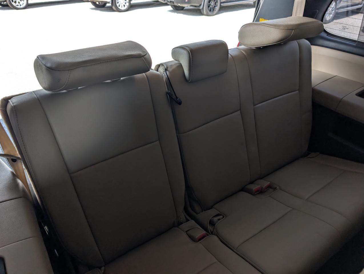 Toyota Sequoia Limited 4WD 2013