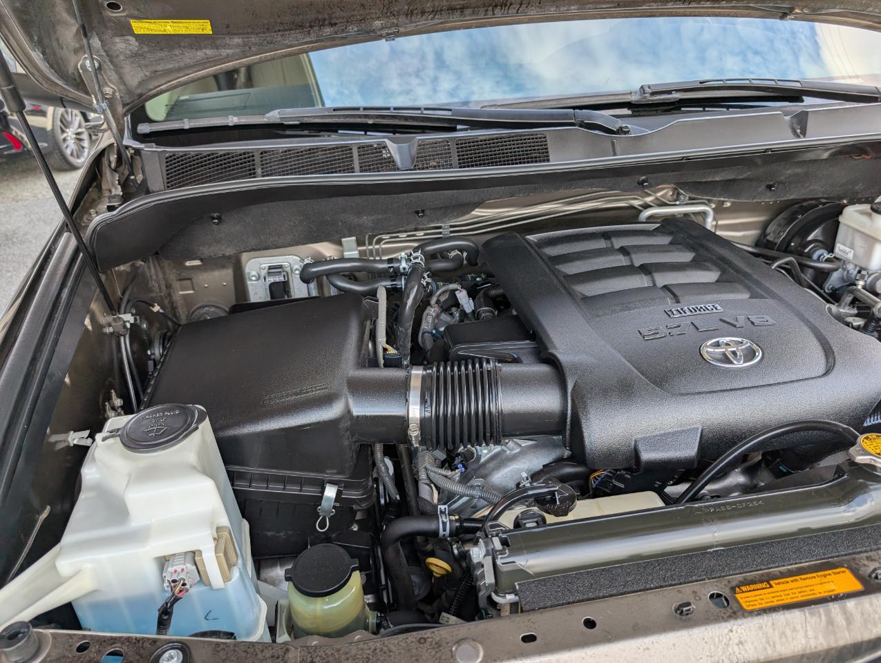 Toyota Sequoia Limited 4WD 2013