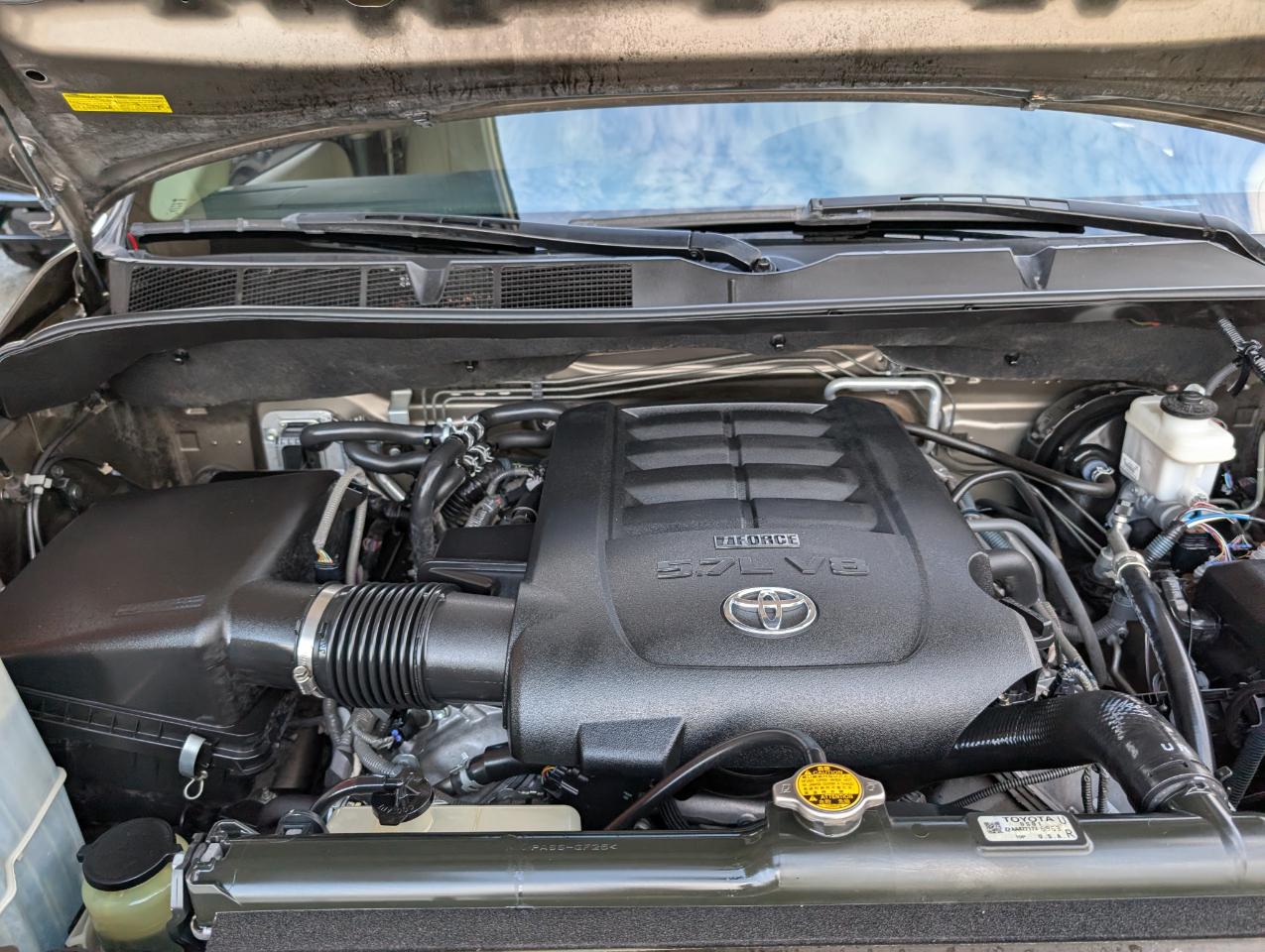 Toyota Sequoia Limited 4WD 2013