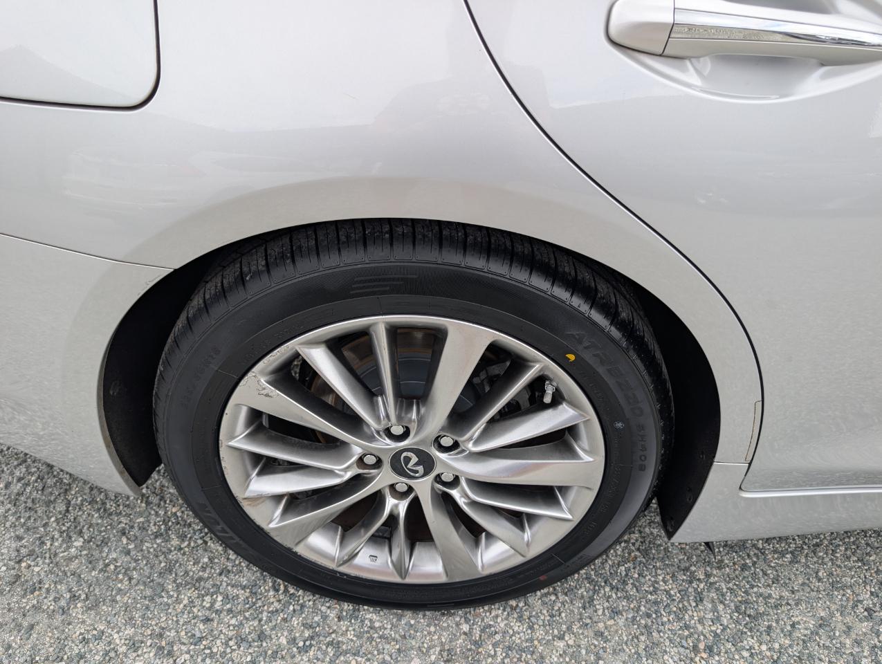 Infiniti Q50 3.0t LUXE 2018