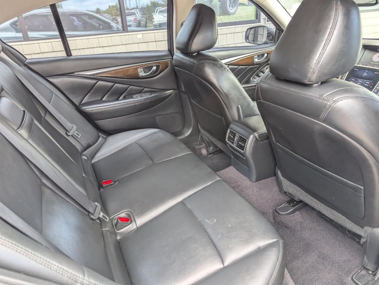 Infiniti Q50 3.0t LUXE 2018