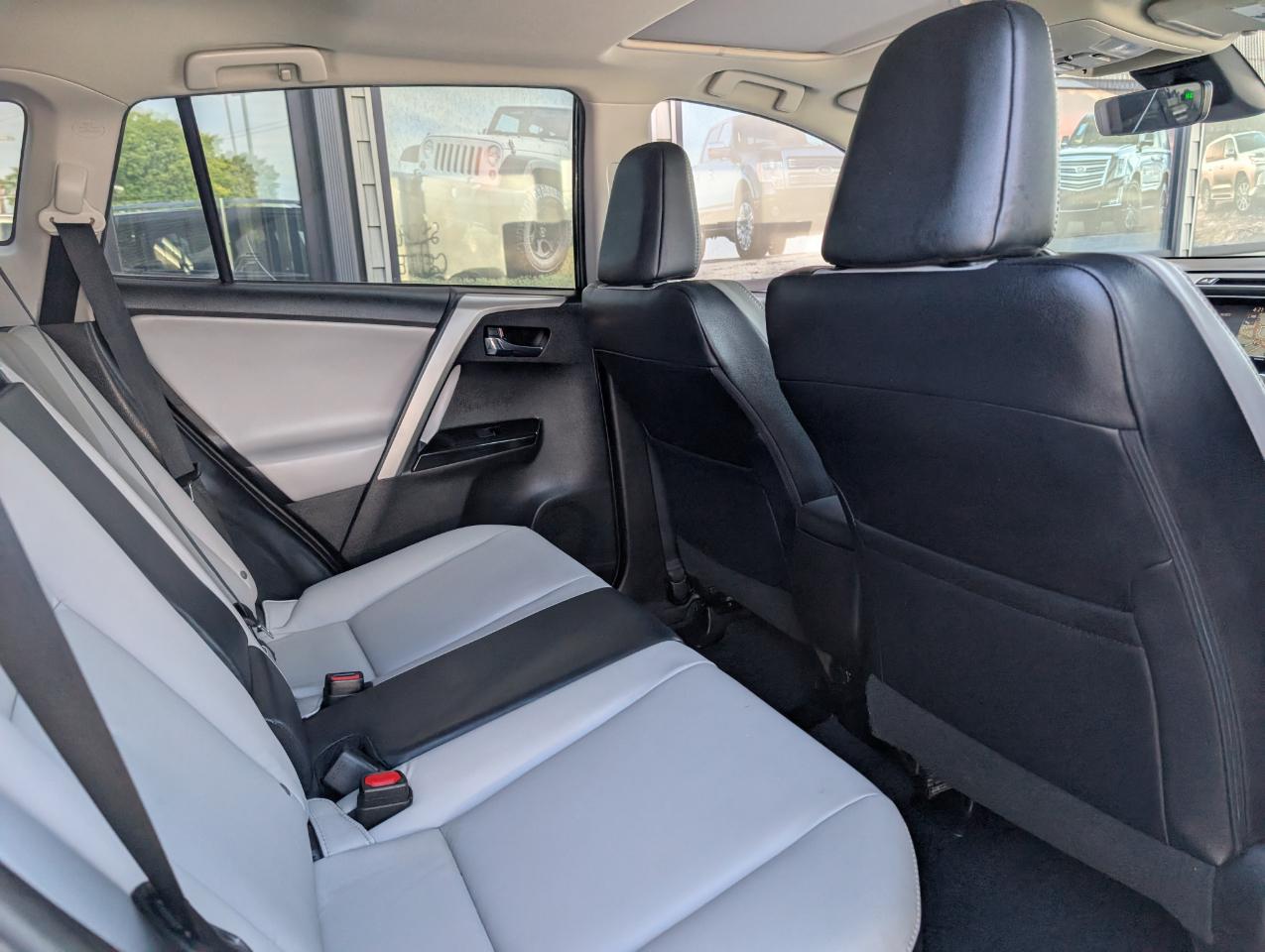 Toyota RAV4 Limited 2017