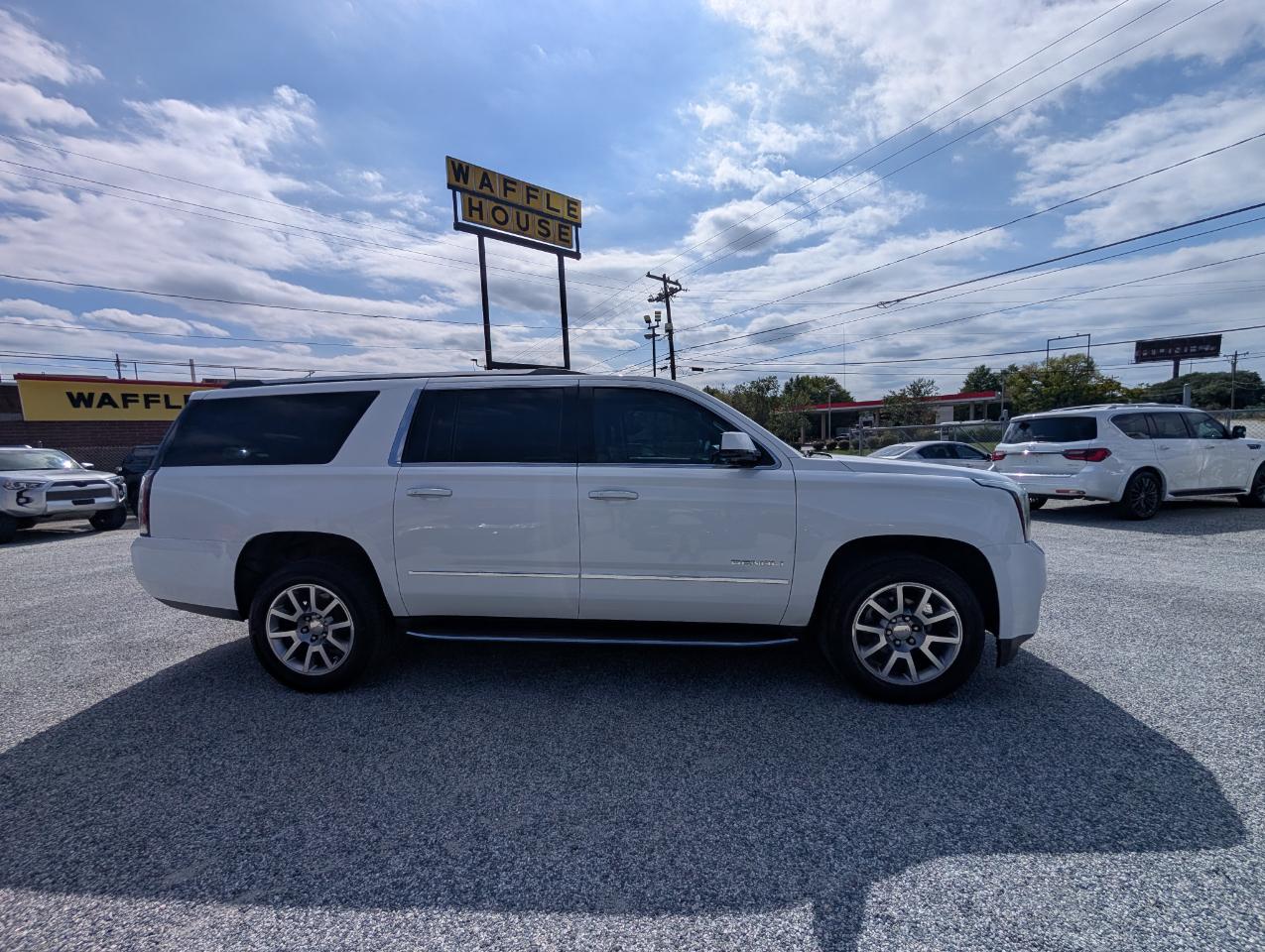 GMC Yukon XL Denali 2019