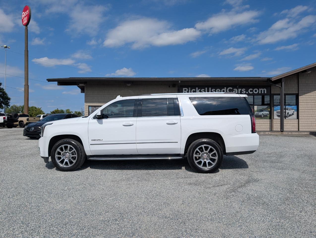 GMC Yukon XL Denali 2019
