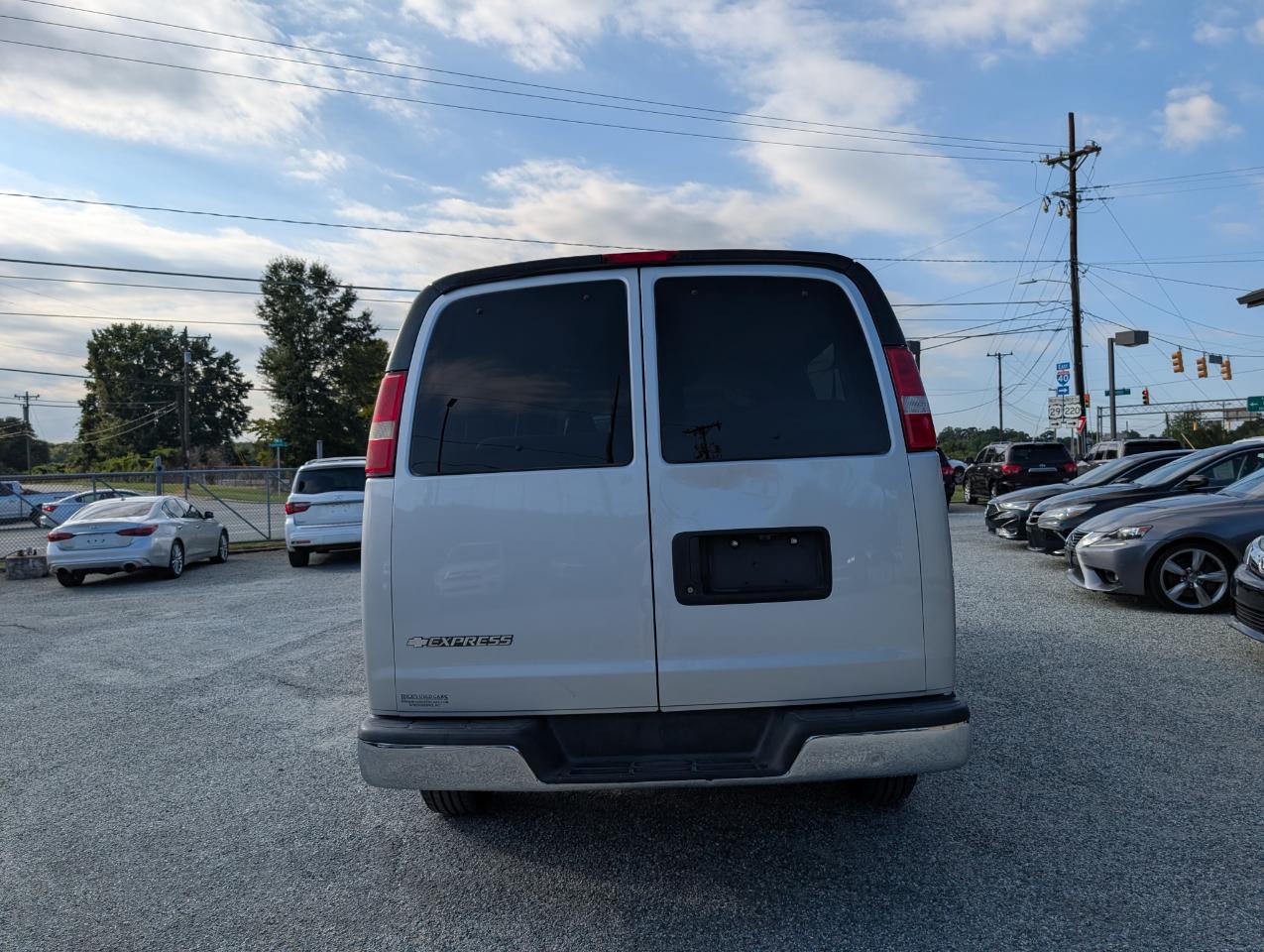 Chevrolet Express Passenger  2017
