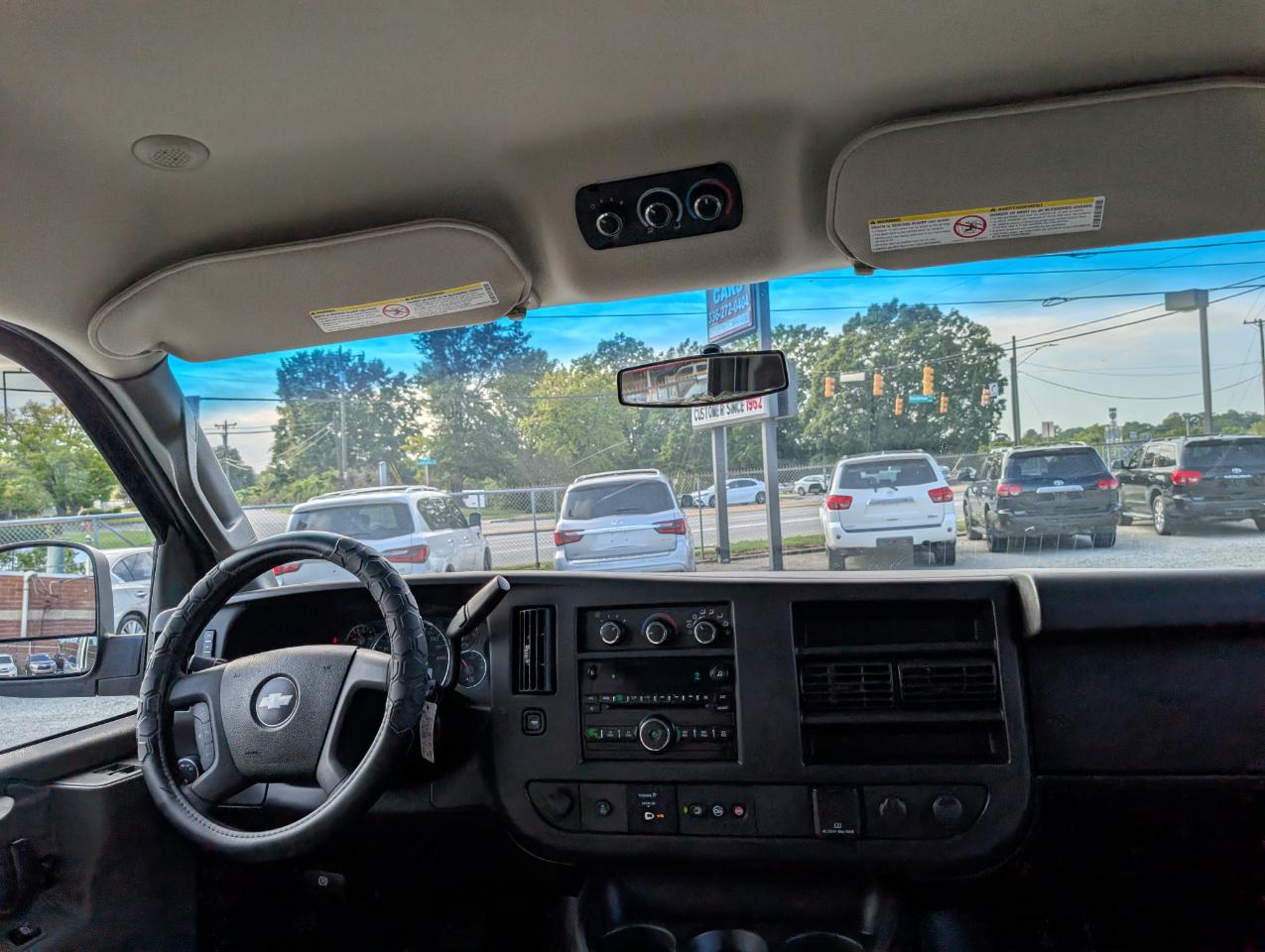Chevrolet Express Passenger  2017