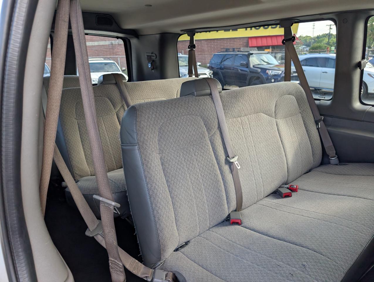 Chevrolet Express Passenger  2017