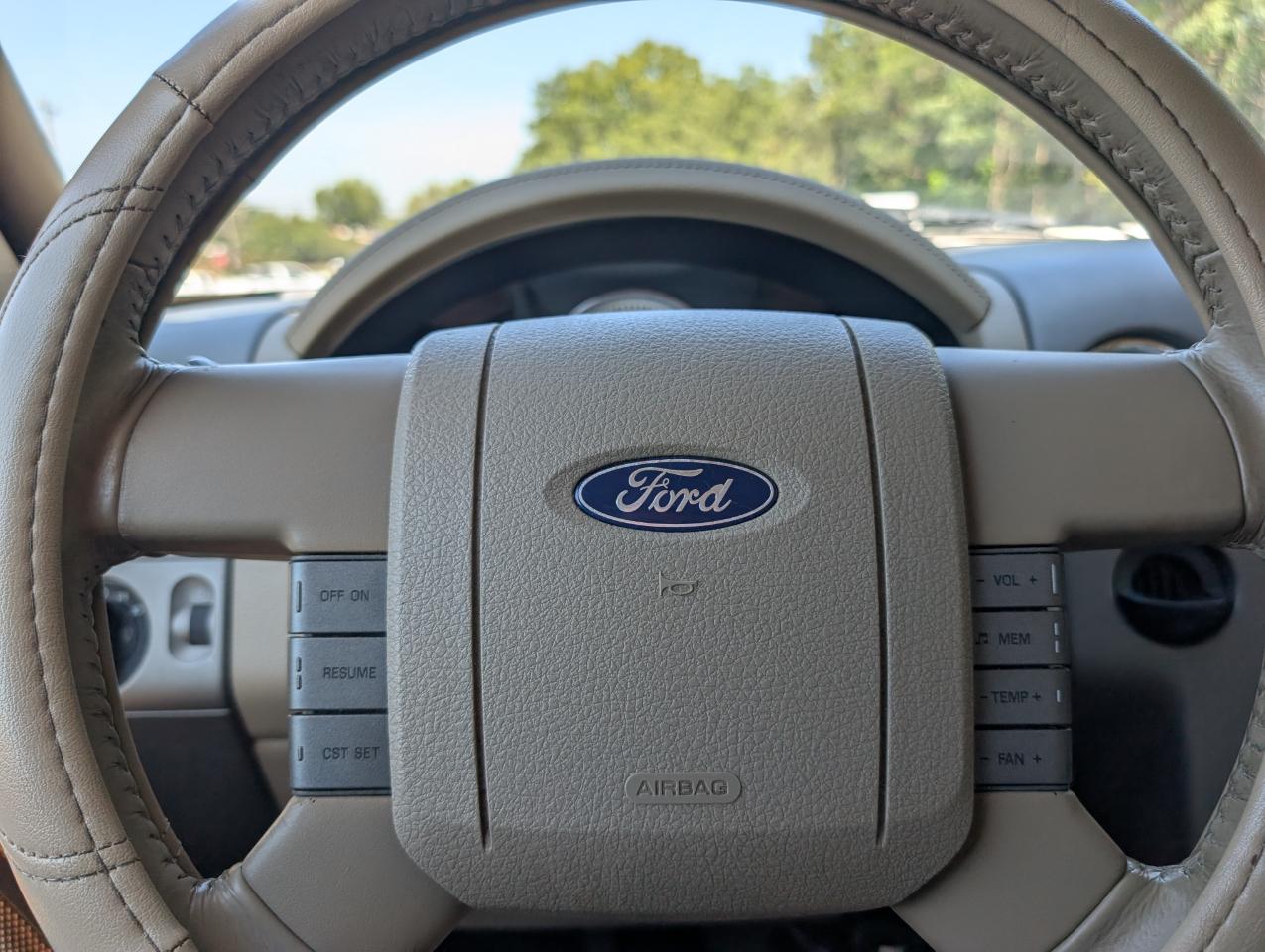 Ford F-150  2004