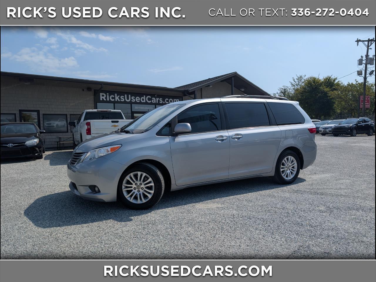 Toyota Sienna  2017