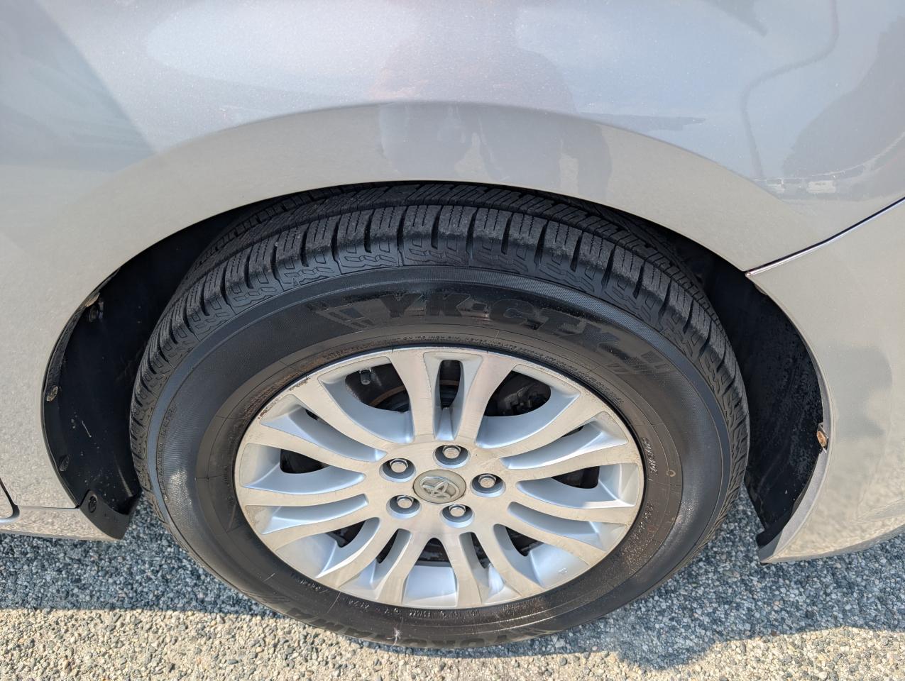 Toyota Sienna  2017