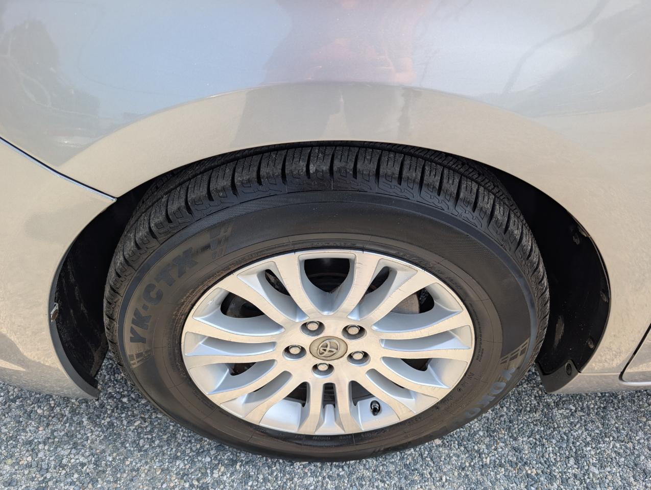Toyota Sienna  2017