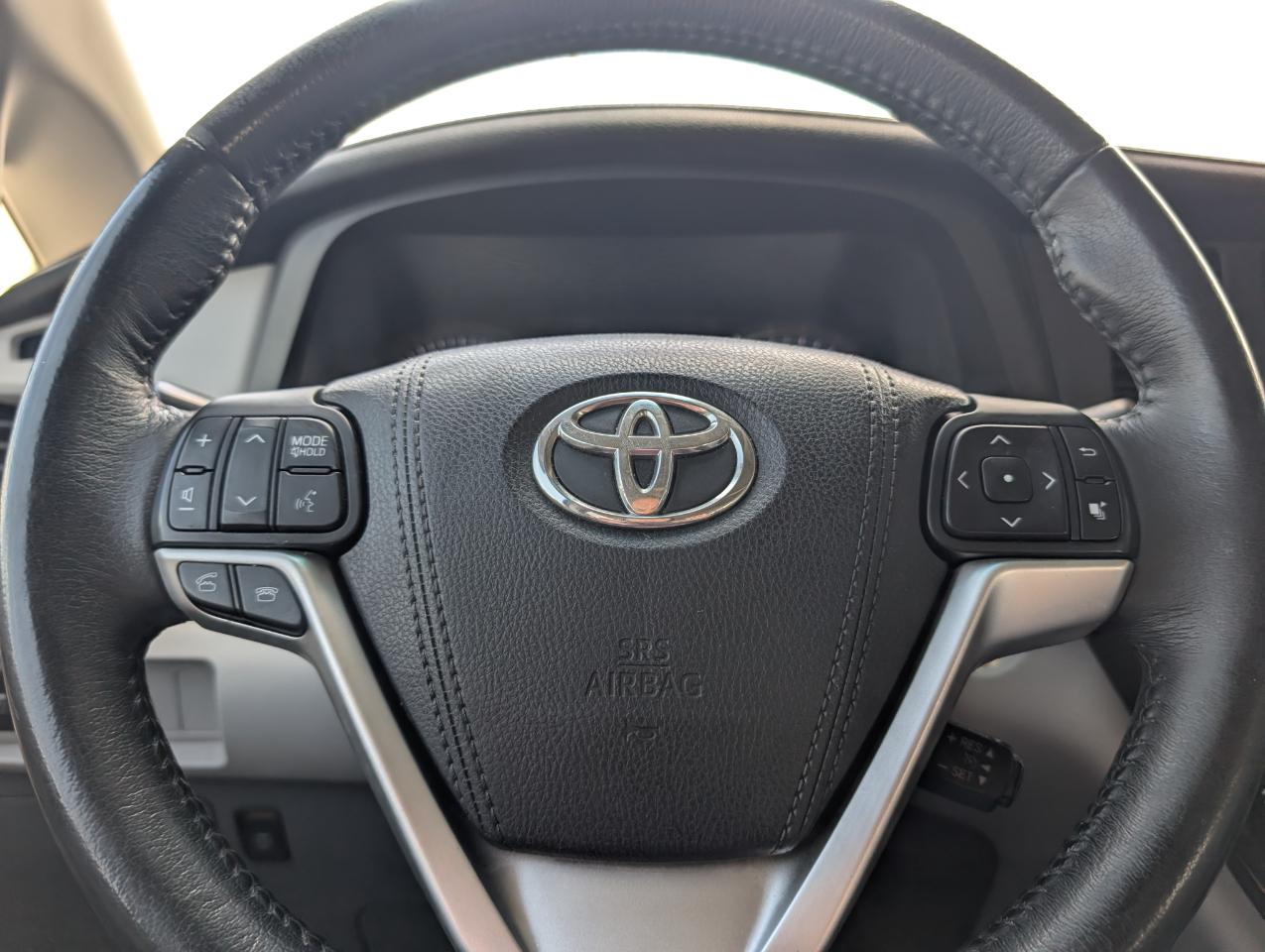 Toyota Sienna  2017