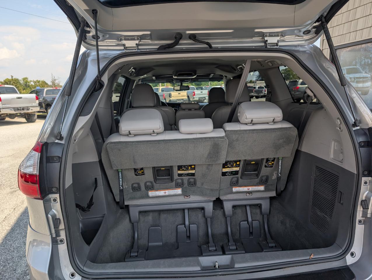 Toyota Sienna  2017