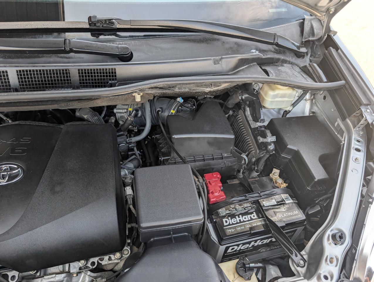 Toyota Sienna  2017