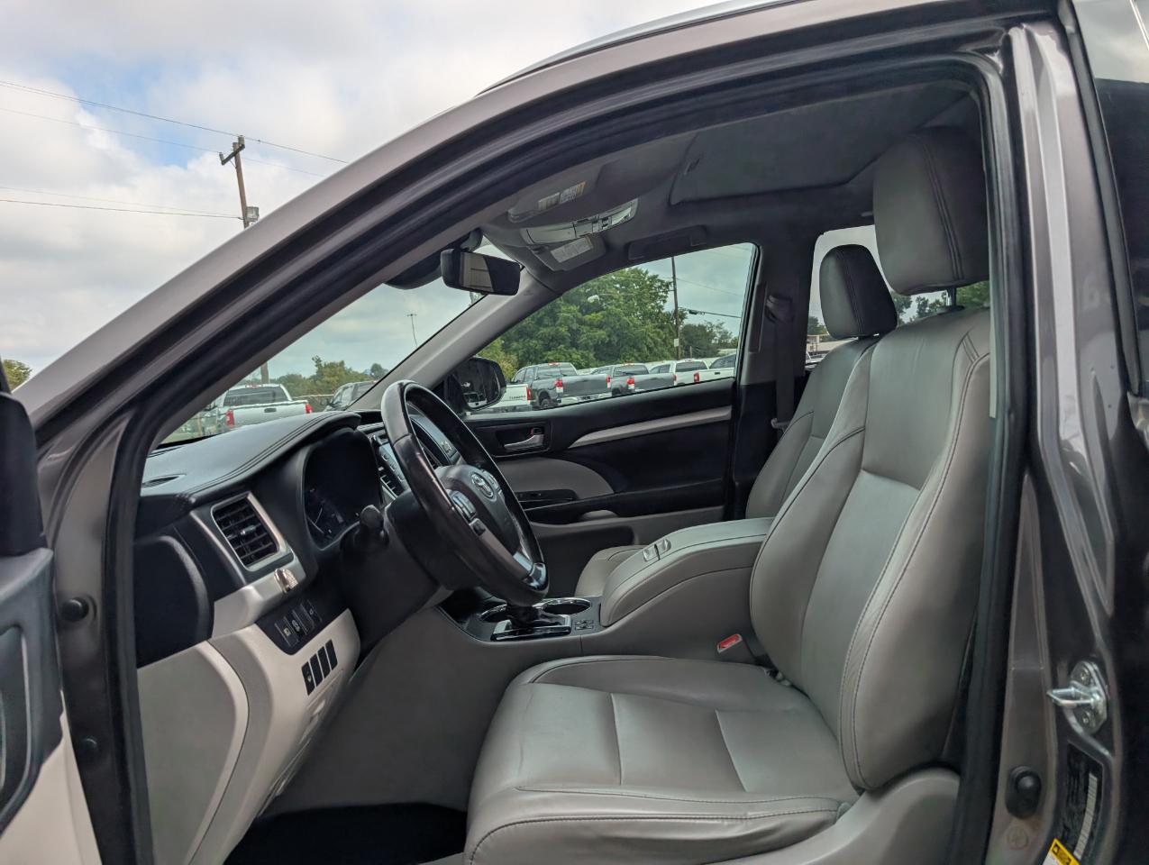 Toyota Highlander XLE 2019