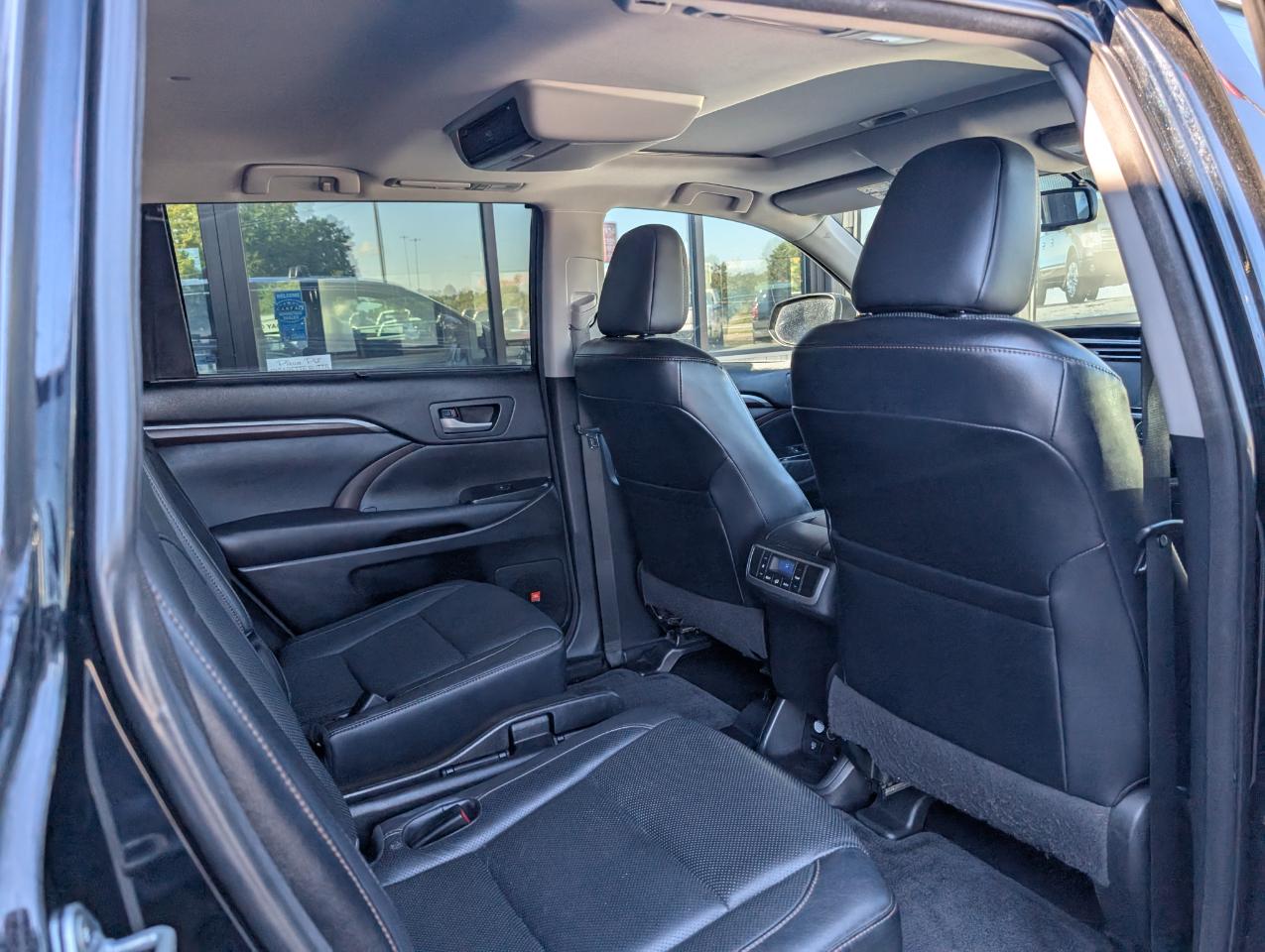 Toyota Highlander Limited 2014