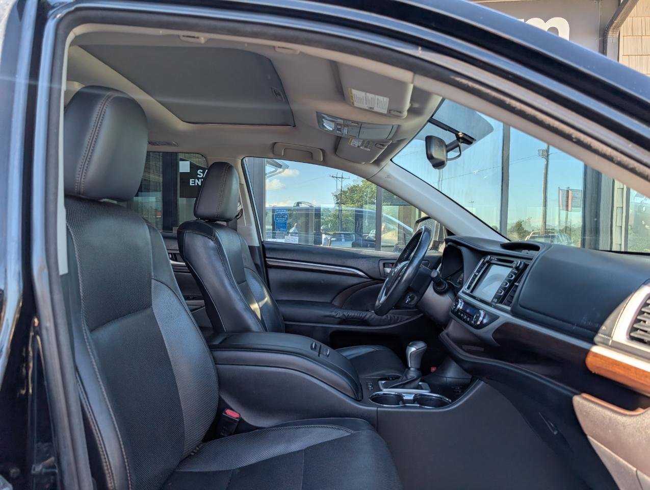Toyota Highlander Limited 2014